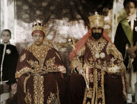 Bộ ảnh hiếm chụp các nhân vật hoàng tộc khắp thế giới 100 năm về trước