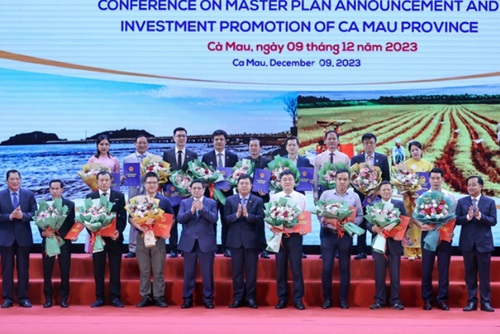 Phát triển Cà Mau thành trung tâm kinh tế biển của cả nước 