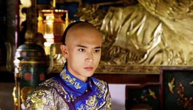 Con trai của Hoàng đế có địa vị cực kỳ cao nhưng tại sao các Hoàng tử triều đại nhà Thanh lại bị đem cho những Vương Gia khác nuôi?