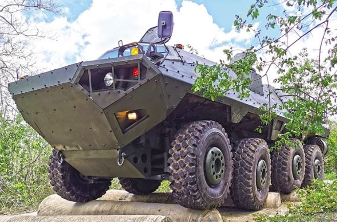Xe bọc thép lội nước Panus R600 của Thái Lan có gì đặc biệt?