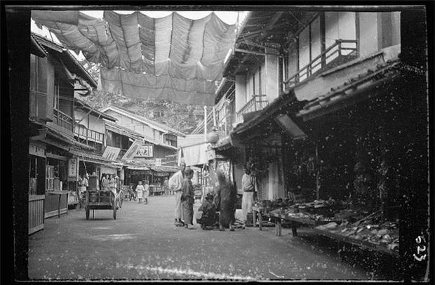 Bộ ảnh hiếm chụp lại Nhật Bản 100 năm trước khác lạ hoàn toàn so với bây giờ - Ảnh 1.