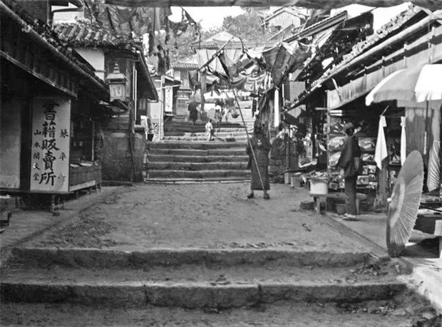 Bộ ảnh hiếm chụp lại Nhật Bản 100 năm trước khác lạ hoàn toàn so với bây giờ - Ảnh 8.
