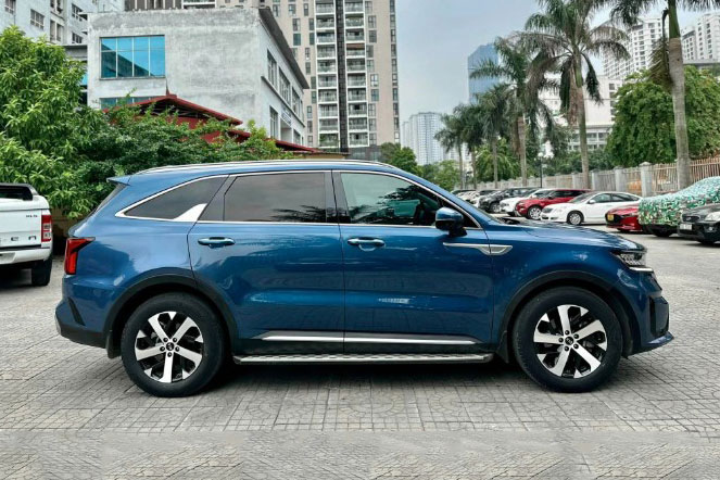 Bất ngờ giá chào bán của Kia Sorento cũ sau 1 năm lăn bánh