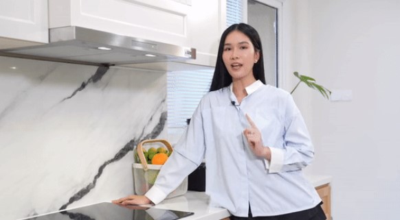 Á hậu Phương Anh khoe căn bếp trong penthouse bạc tỷ: Phong cách Parisian tối giản tinh tế, có 1 món đồ giúp gìn giữ hạnh phúc gia đình