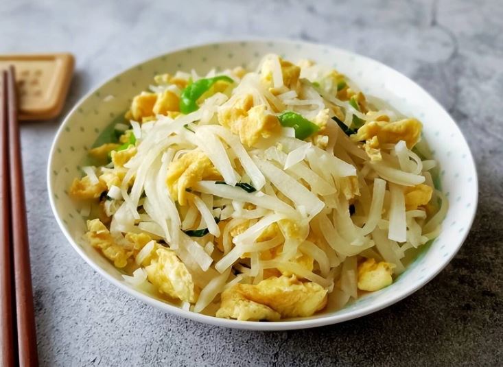 4 món màu trắng vừa giúp dưỡng ẩm cho da khô lại cải thiện tâm trạng hiệu quả