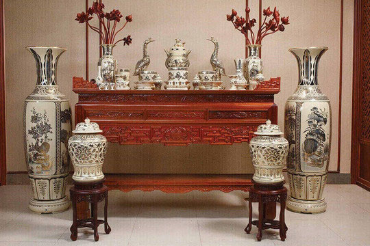 Đặt bàn thờ gia tiên phạm những điều này, đừng hỏi vì sao gia đình hao hụt tài lộc, đen đủi liên miên