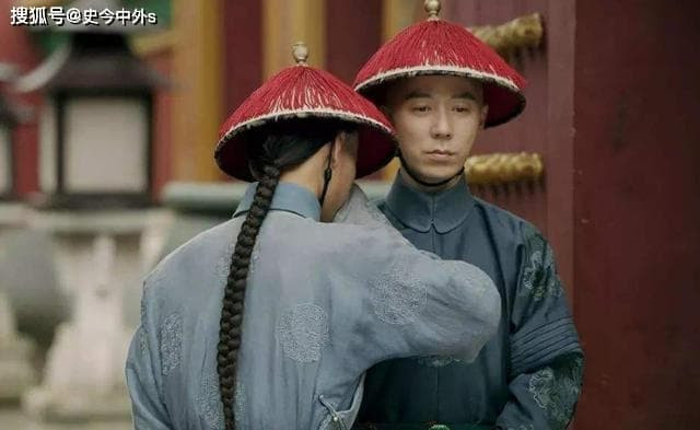 Vì sao hoàng đế và phi tần thời cổ đại đều có cung nữ hầu hạ nhưng vẫn cần thái giám?