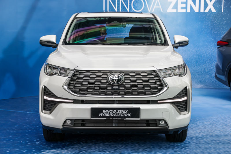 Toyota Innova tăng doanh số chóng mặt, bỏ xa Mitsubishi Xpander  