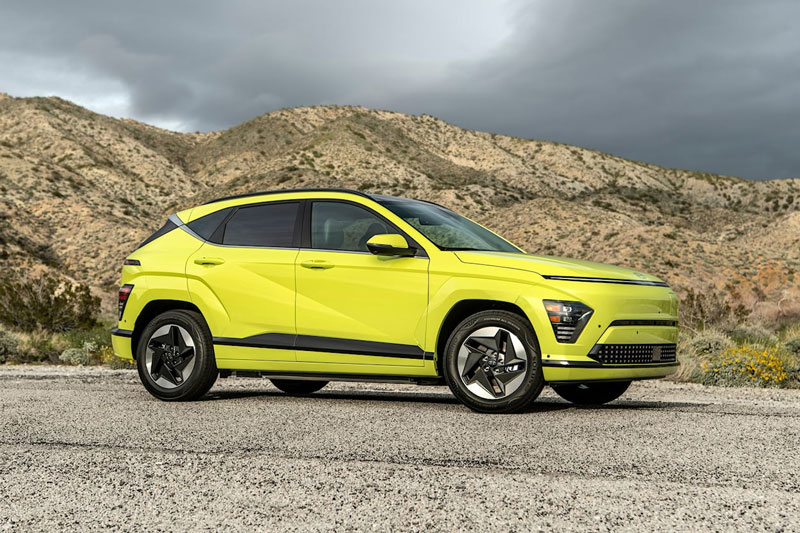 Hyundai Kona Electric 2024 chốt giá từ 768 triệu đồng