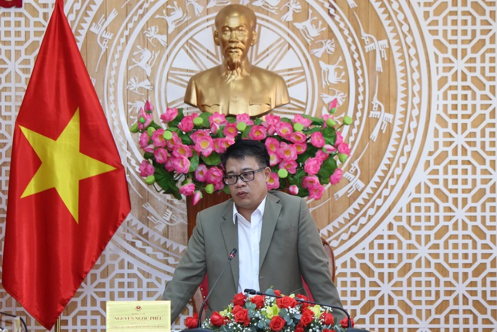Ông Nguyễn Ngọc Phúc - Phó Chủ tịch UBND tỉnh Lâm Đồng, trao đổi với đoàn công tác KODPIA.