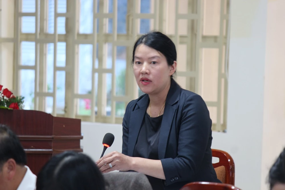 Bà Trần Thị Vũ Loan - Phó Chủ tịch UBND TP Đà Lạt, chia sẻ các vấn đề báo chí quan tâm.