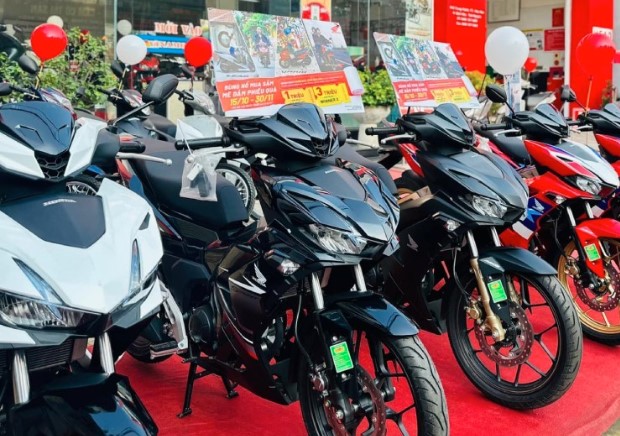 Honda Winner X ưu đãi sốc gần 20 triệu đồng, quyết tâm đánh bật Yamaha Exciter khỏi cuộc đua