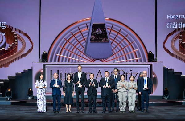 Vinamilk giành 2 giải thưởng lớn tại Human Act Prize 2023