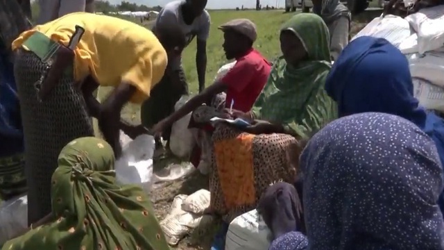 Triển vọng thương mại toàn cầu năm 2024 vẫn "rất bấp bênh"