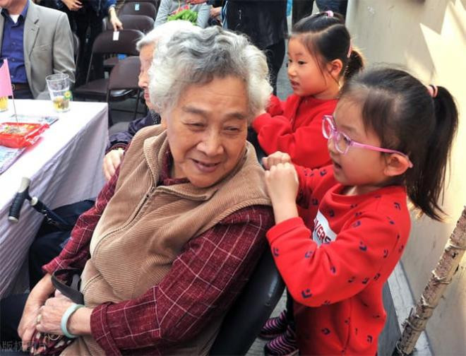 'Nhà thiếu ba thứ, con cháu khó phát đạt', là ba thứ gì? Nó có ý nghĩa không?