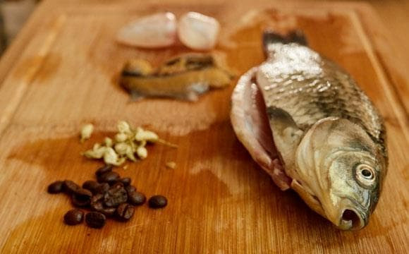 'Cá không tỏi, thịt không gừng, thịt bò không tỏi tây' có nghĩa là gì?