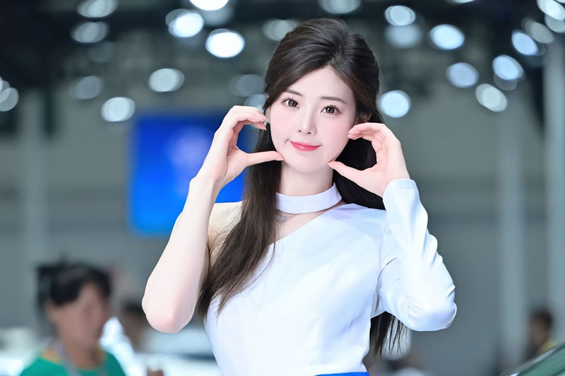 Ngắm nhan sắc ít ai sánh bằng của Tiktoker Trung Quốc