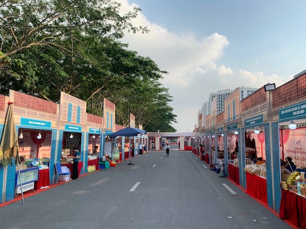 Hà Nội: Hàng trăm doanh nghiệp quảng bá nông sản OCOP