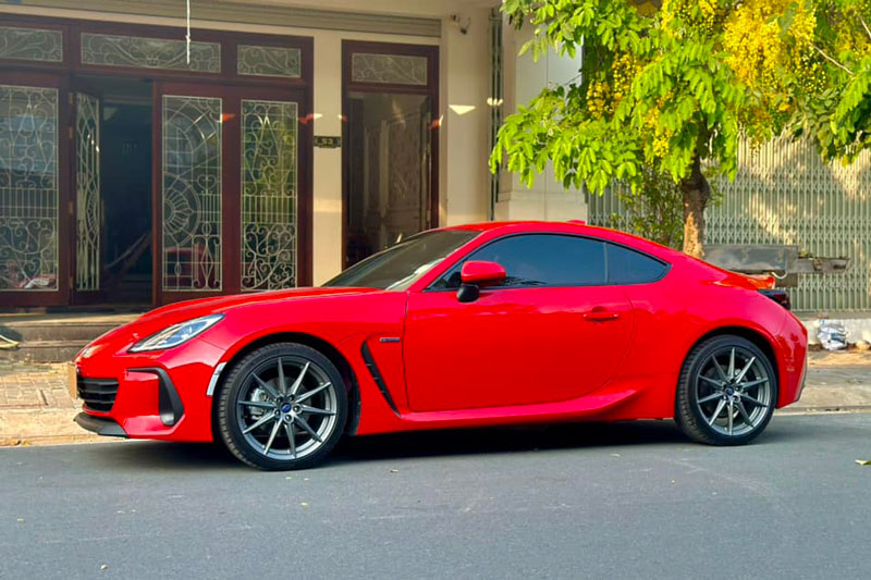 Subaru BRZ giảm giá hơn 400 triệu đồng tại Việt Nam