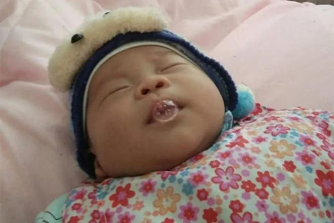 Trẻ sơ sinh rất thích 'phì bọt'! Người xưa nói báo trước có mưa, thật ra có 5 nguyên nhân chính này