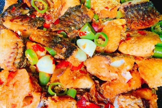 Khi kho và hầm cá, nếu cho 'thứ nước này' món cá hầm xong sẽ tươi hơn, mềm hơn mà không hề có mùi tanh