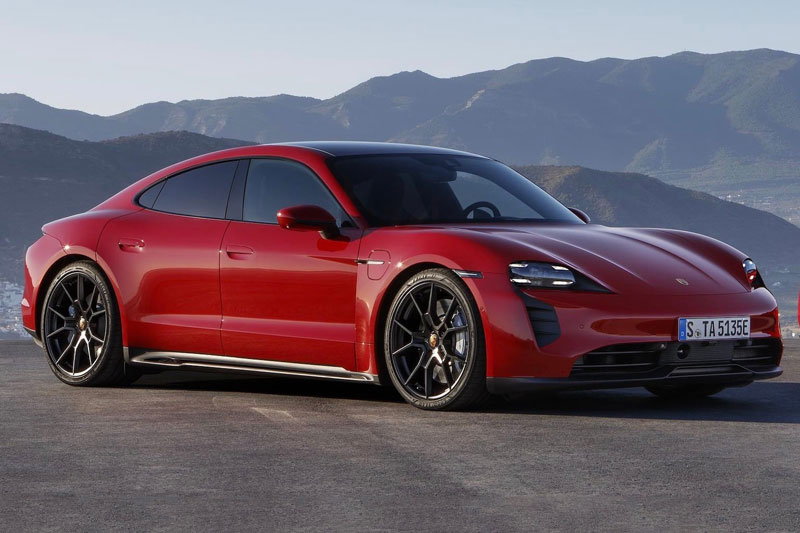 Top 10 xe sedan thể thao tốt nhất thế giới