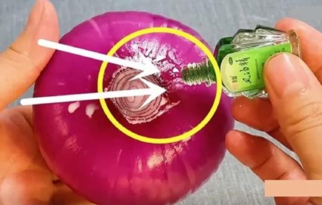 Nhỏ vài giọt dầu gió lên hành tím, biết sớm giải quyết được vấn đề lớn của mọi hộ gia đình, tiết kiệm tiền triệu mỗi tháng