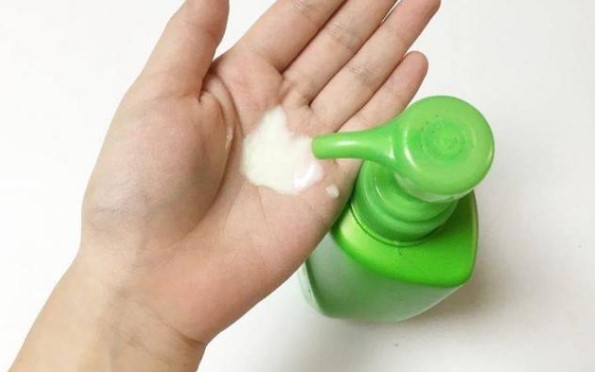 Không chỉ sử dụng dầu gội đầu để gội đầu, bạn có thể tiết kiệm rất nhiều tiền bằng cách tìm hiểu những chức năng kỳ diệu này!