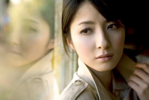 Nửa đêm, chị gái tay xách nách mang, hai mắt sưng húp lếch thếch về nhà vì bị chồng đuổi, hỏi ra nguyên nhân cả nhà tôi đều lắc đầu ngao ngán