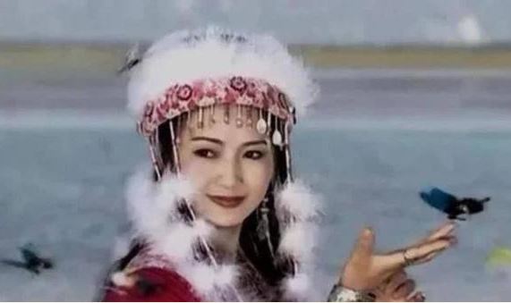 Hàm Hương sinh ra đã có hương thơm? 100 năm sau, ngôi mộ được khai quật và sự thật của hương thơm tự nhiên lần đầu đưa ra ánh sáng