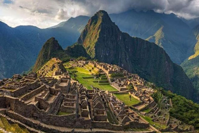 Trên Trái đất có một tòa “thành trì vàng kim”, trải qua mấy trăm năm, đến nay vẫn có rất nhiều người lặn lội đi tìm châu báu