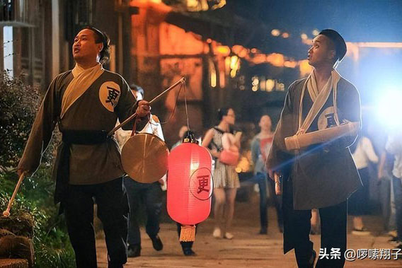 'Thời tiết hanh khô, cẩn thận củi lửa': Nhân vật quần chúng nhỏ bé trong phim nhưng là người làm nghề đặc biệt thời xưa