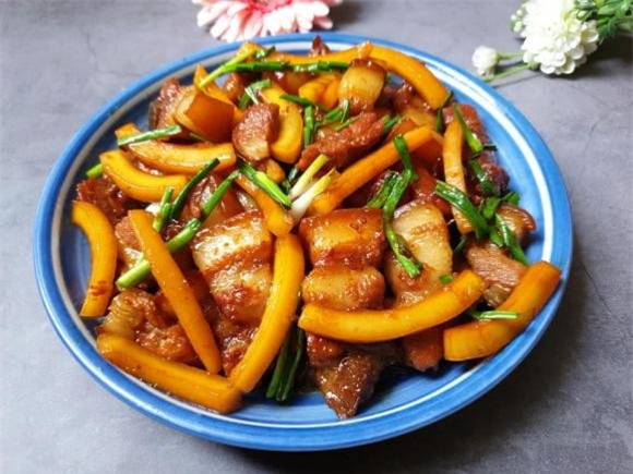 THỊT OM CÙI DỪA 0 thịt kho, thịt kho cùi dừa, món ngon