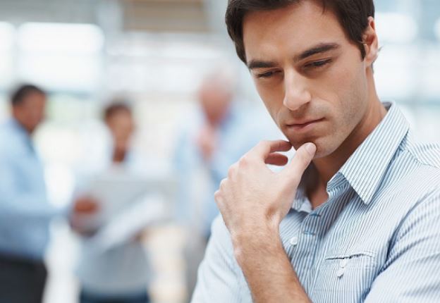 Mỗi lần cho mẹ tiền tôi phải giấu vợ, thế mà tuần trước bỗng dưng vợ lại biếu mẹ tôi cả tỷ đồng, dò hỏi nguyên nhân mà tôi đau đến nghẹt thở