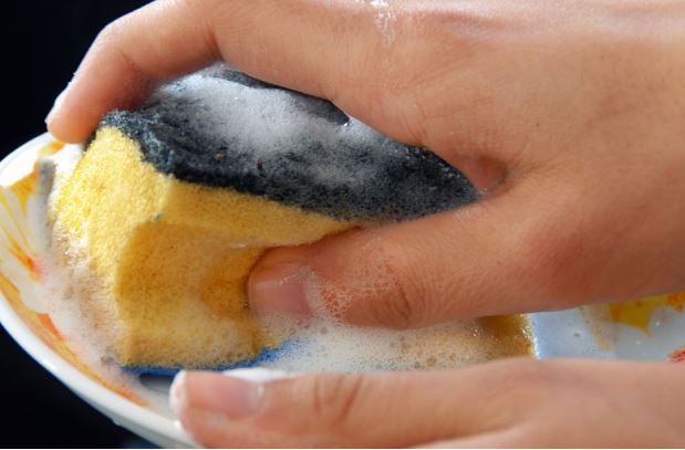 Ăn uống hợp vệ sinh mà vẫn cứ bị tiêu chảy, hóa ra nguyên nhân lại đến từ một vật dụng quen thuộc mà hầu như nhà ai cũng có