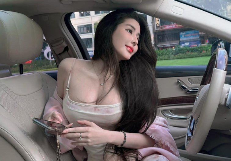 Hot girl 10X vào vai tài xế, buông một câu cực ngọt khiến fan nam "đổ đứ đừ": Vợ quốc dân là đây!