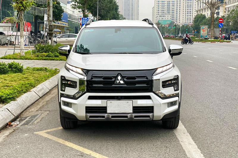 Mitsubishi Xpander Cross lăn bánh 6.000 km, rao bán giá cao hơn xe mới