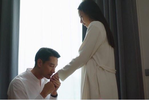 Vừa được đẩy vào phòng sinh, nhìn thấy bác sĩ đỡ đẻ, tôi chỉ muốn bỏ chạy