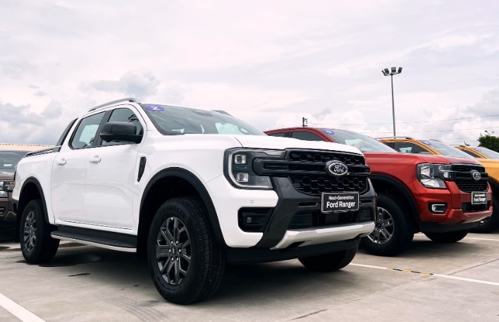 Giá xe Ford Ranger 2023: Ưu đãi cao nhất gần 65 triệu đồng