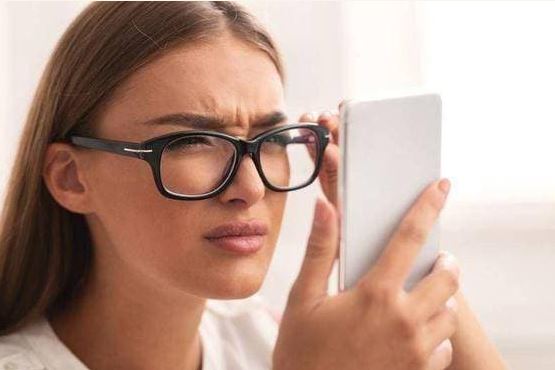 Câu nói: 'Mắt trái nháy liên quan tiền bạc, mắt phải nháy thì gặp tai họa' có đúng không? Xem xong mới biết sự thật