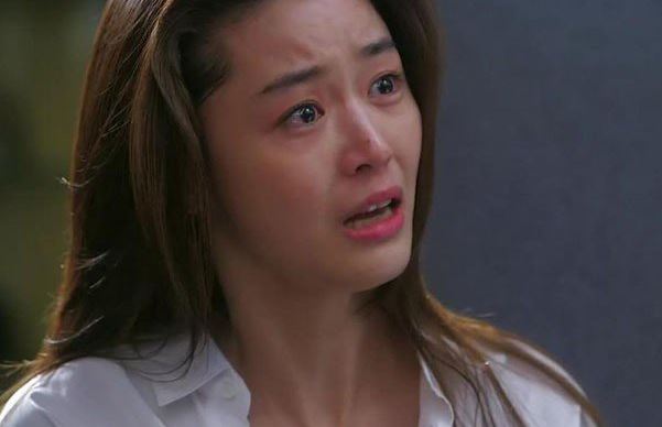 Ngày chị dâu chuẩn bị ra tòa, chị chỉ thẳng mặt em chồng nói tại tôi mà gia đình tan nát