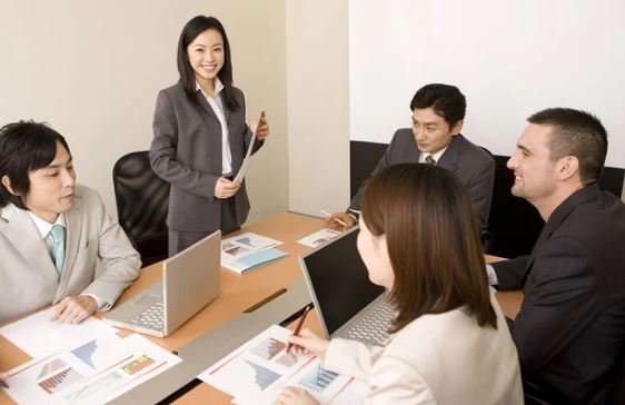 6 điều dù không ai nói ra nhưng chị em công sở vẫn phải nắm vững để trở nên tinh tế nơi làm việc