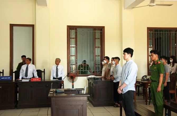 Bị cáo Trương Quang Anh Đức tại phiên xét xử sơ thẩm ngày 19/12/2023.