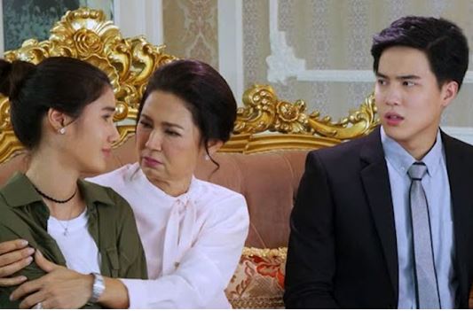 Vừa về làm dâu tôi đã phát hiện ra 2 bí mật động trời của mẹ chồng