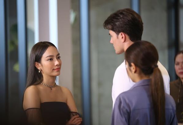 Vừa sinh xong thì nhân tình của chồng đến nhà báo có thai, tôi chỉ cho xem 2 tờ giấy mà cô ta ôm bụng chạy