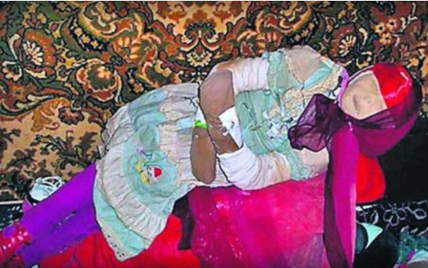 Bí mật rùng mình về nhà sử học mang biệt danh 'chúa tể những xác ướp', chuyên mang xác chết trẻ về làm búp bê