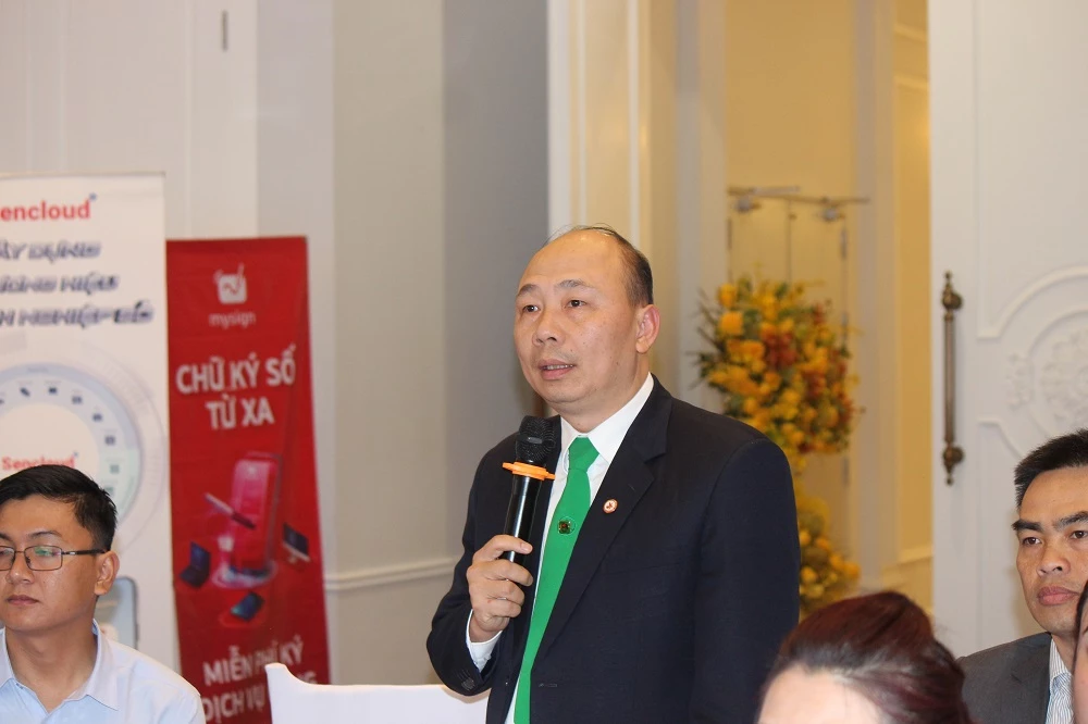 Ông Hồ Phụng Hoàng - Giám đốc Mai Linh vùng 5, Giám đốc Mai Linh Đà Lạt, chia sẻ thông tin. 