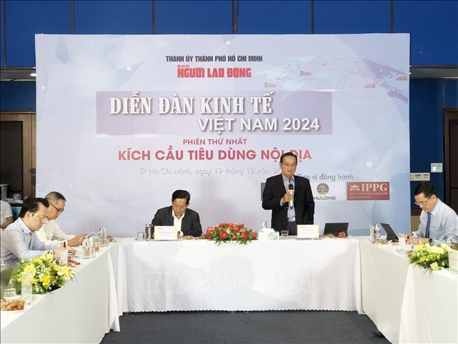 Chuyên gia, doanh nghiệp hiến kế kích cầu tiêu dùng nội địa