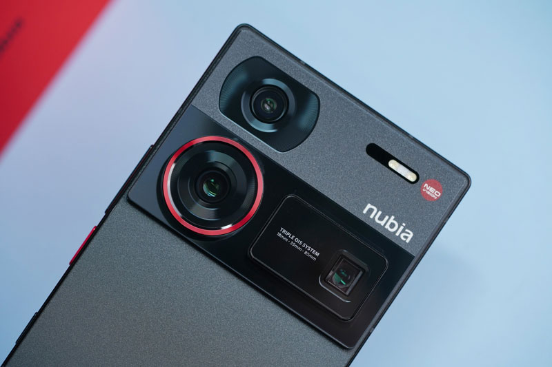 Smartphone chống nước, cấu hình mạnh bậc nhất thế giới, sạc 80W, giá hơn 14 triệu, ‘đe nẹt’ Samsung Galaxy S23 Ultra