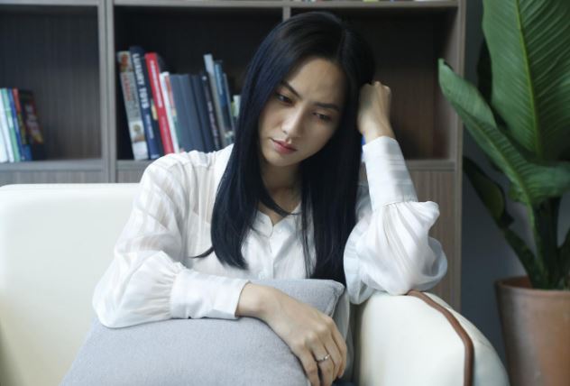 Những nỗi niềm của hội chị em công sở 'quá băm' mà chẳng mấy ai thấu, đau lòng nhất là nhận ra mình chẳng còn trẻ nữa rồi!